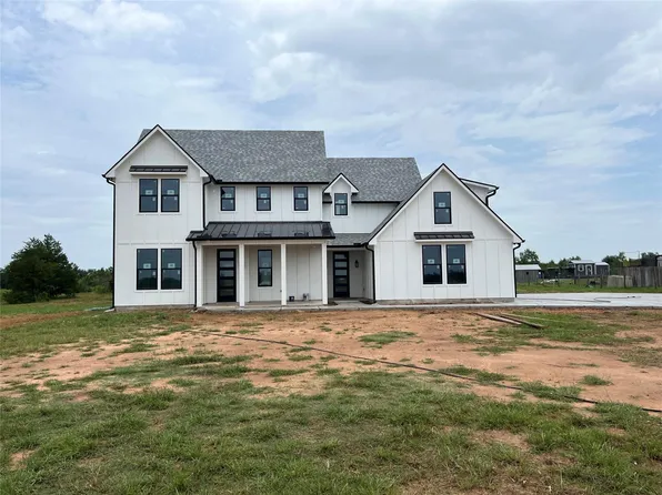 8900 Kulow Rd, Sealy, TX 77474