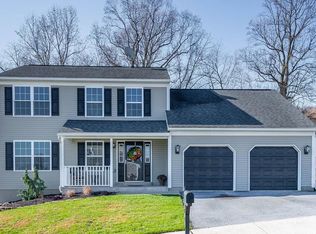 304 Longview Dr, Sinking Spring, PA 19608