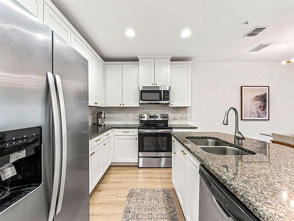 4th image of 1365 Lara Cir #105