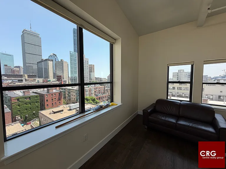 1126-1127 Boylston St #U701 — Photo 4