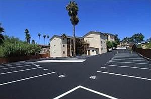 2nd image of 5069 University Ave APT 27