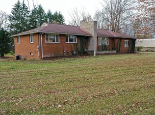 10945 Nellabrook Ave NE, Alliance, OH 44601