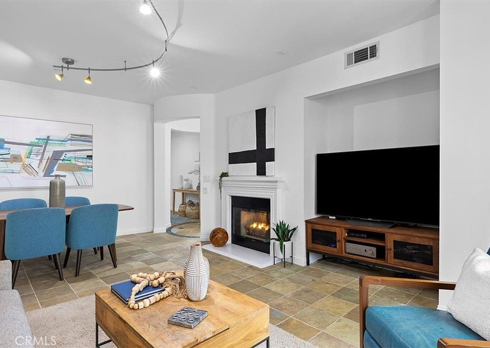 1st image of 5625 Crescent Park W APT 405