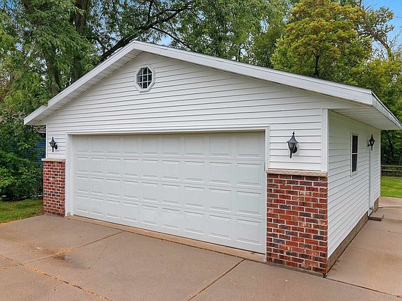 4th image of 608 Woodside Dr