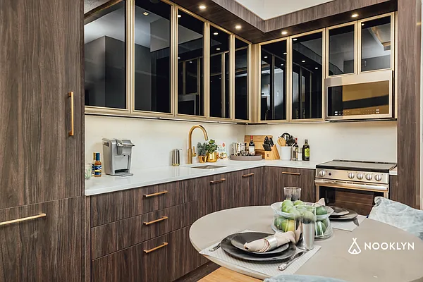 Rented by Nooklyn NYC LLC | media 123