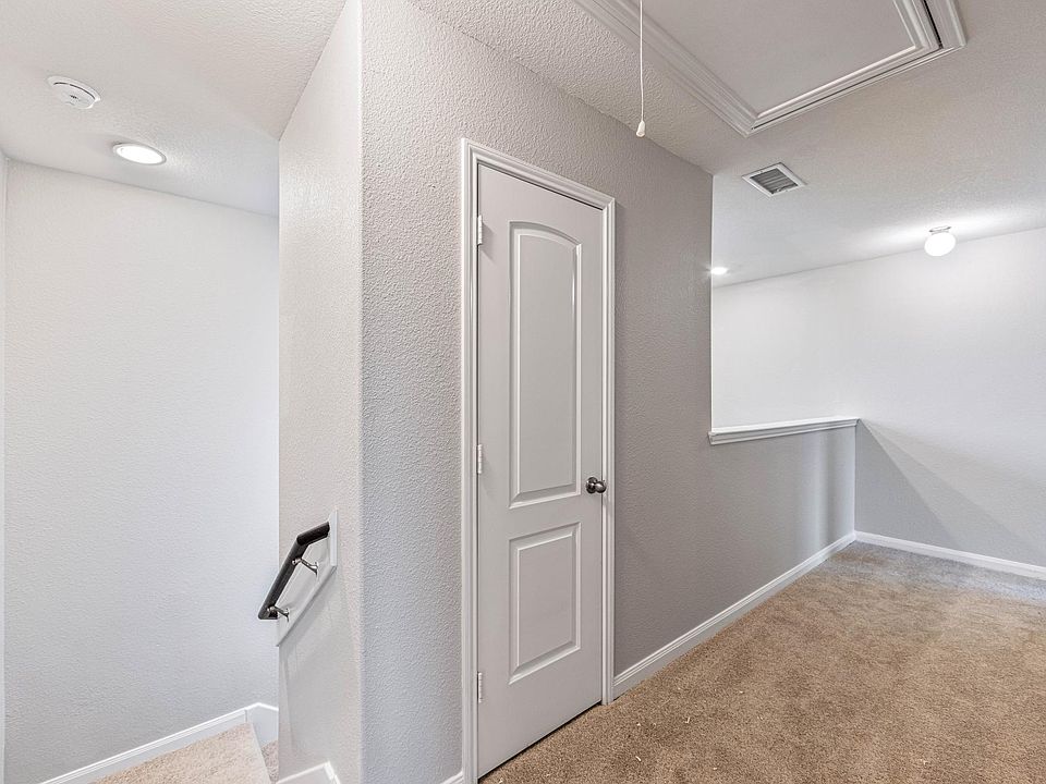 1st image of 1591 Twin Hills Way