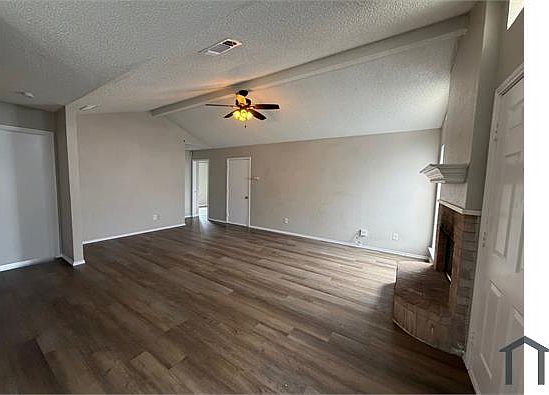 3rd image of 7401 Wagonwheel Rd