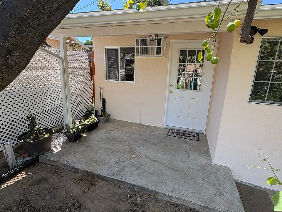 8218 Sierra Bonita Ave