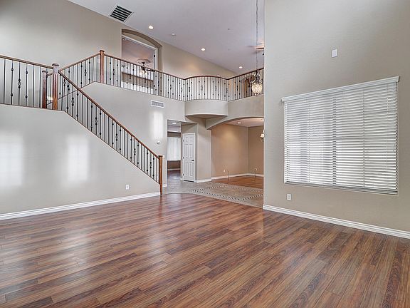 4th image of 13510 W Monterey Way