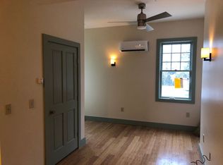 24 Washington St APT 4, Middlebury, VT 05753