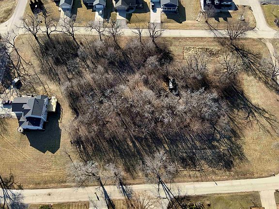 4th image of LOT 2 N Elm St