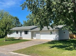 915 1st St N, Cold Spring, MN 56320