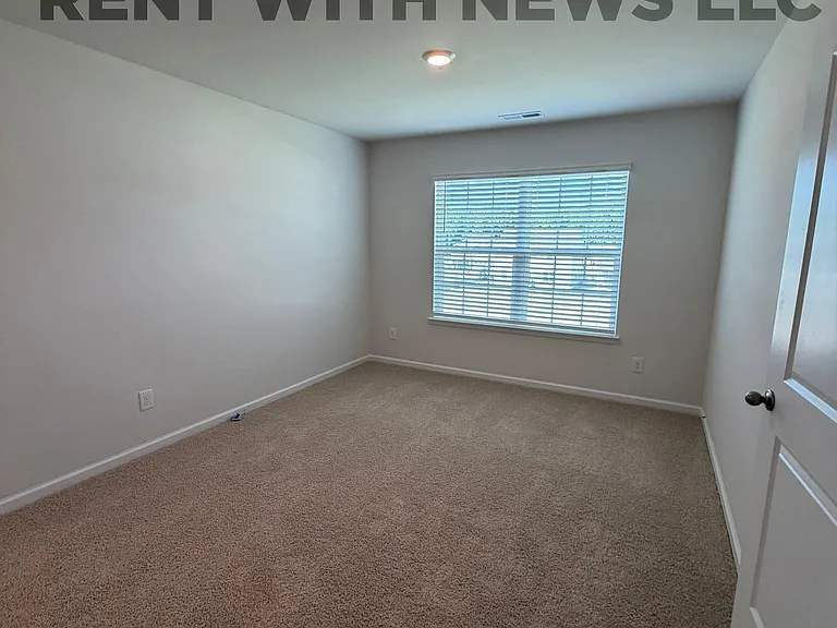 105 Brookberry Ct — Photo 18