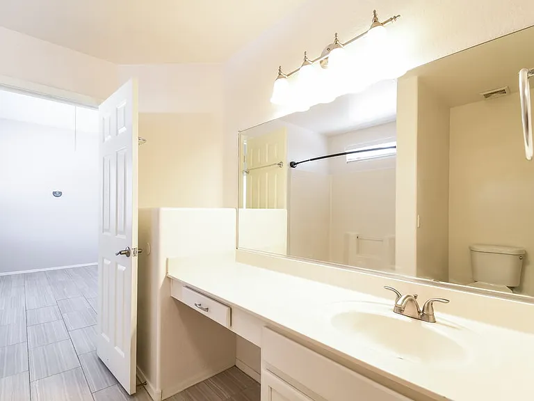 2460 W Tanner Ranch Rd — Photo 11