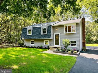 2761 Bayside Beach Rd, Pasadena, MD 21122