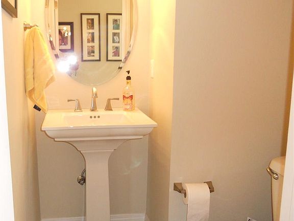 5th image of 867 Indian Hills Dr