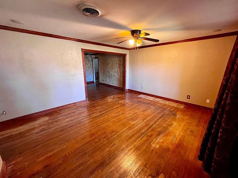 1st image of 2228 S Milam St
