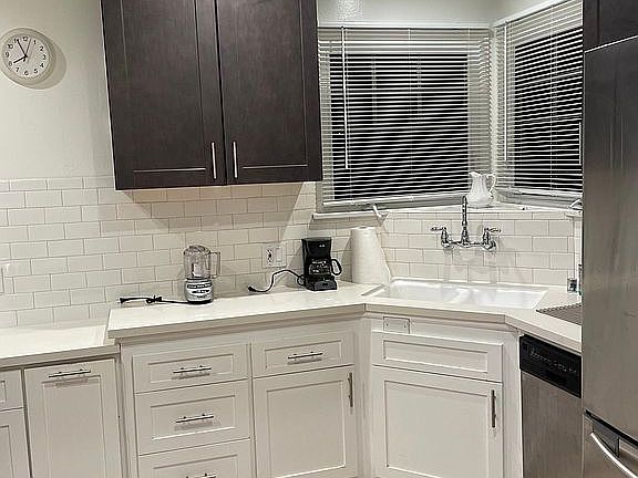 3rd image of 2339 28th St