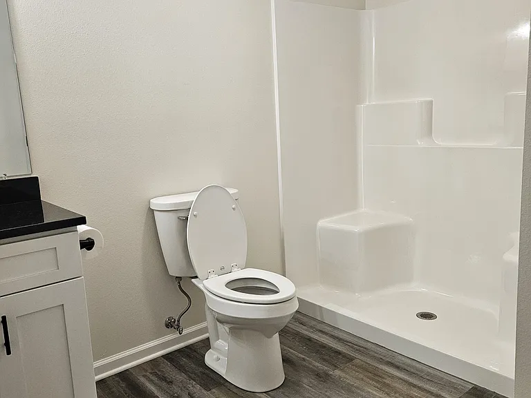 220 S 7th St #3 — Photo 18
