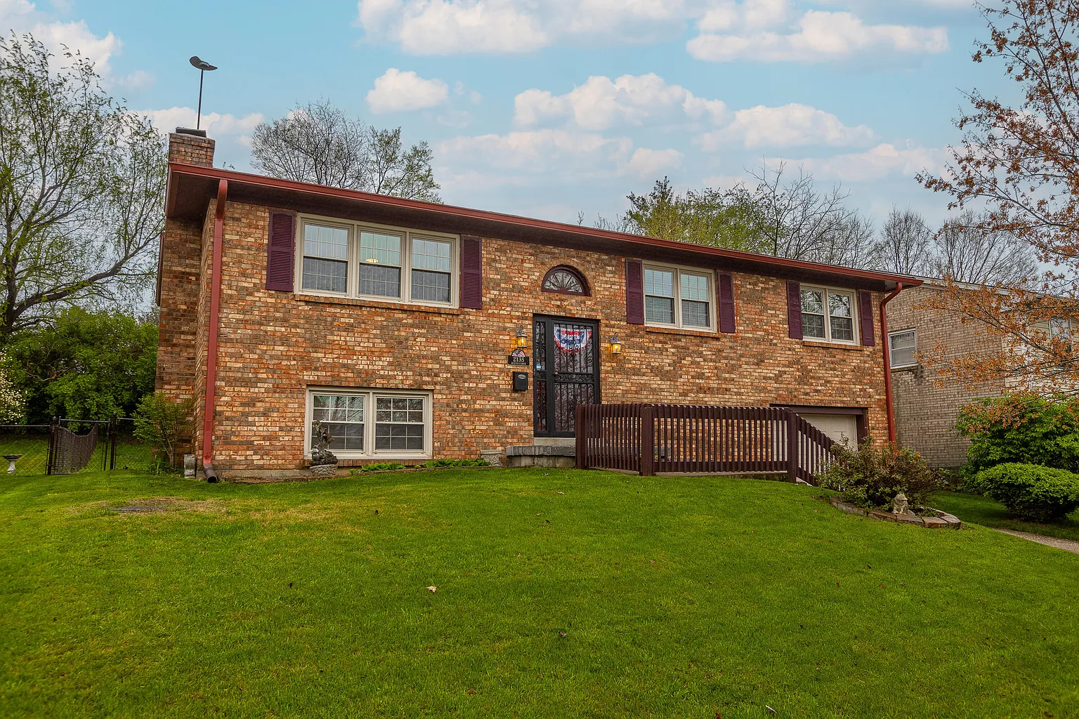 2135 Deauville Dr photo 1