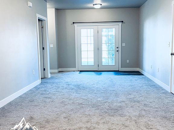 4th image of 1558 N 160 W #102