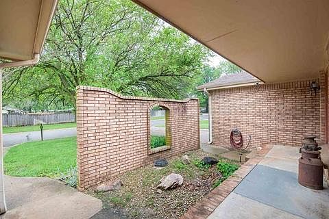 2nd image of 107 N Willow Dr #107