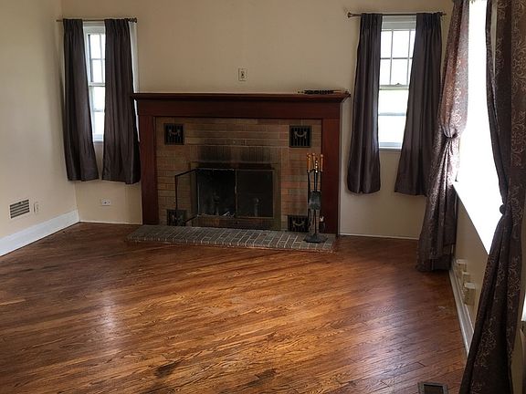 4th image of 2622 Edina Blvd
