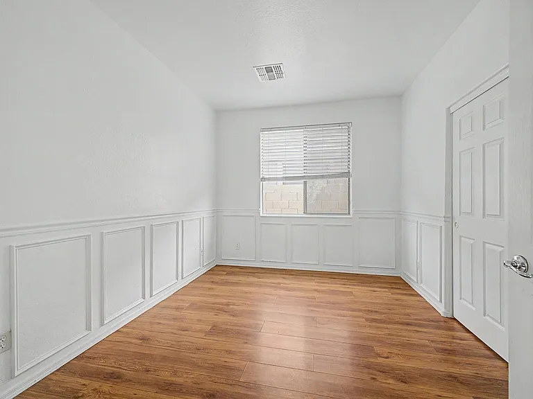 15235 W Windward Ave — Photo 23