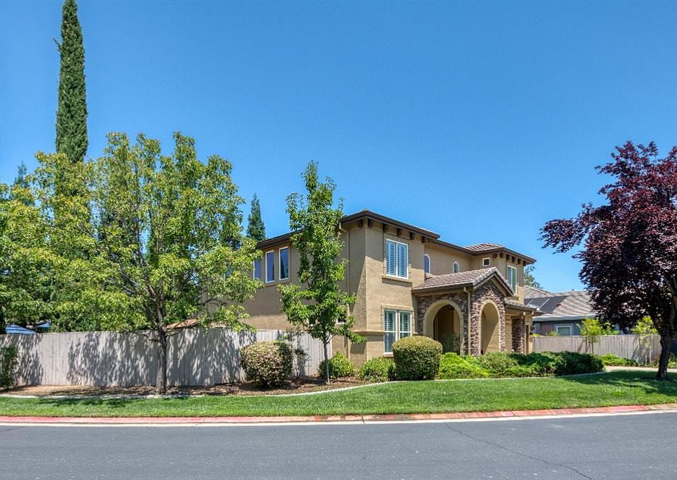 1st image of 2213 Belvedere Cir