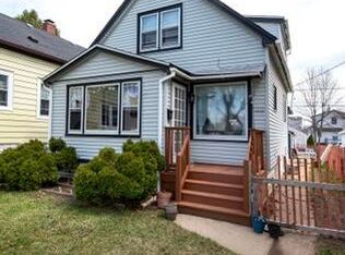 3656 S Kansas Ave, Saint Francis, WI 53235