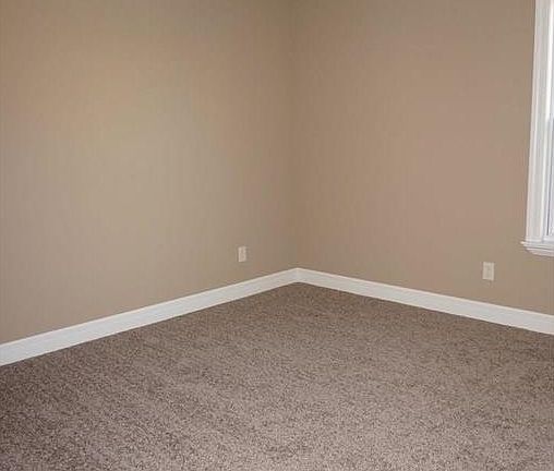 4th image of 4210 Stonegate Dr