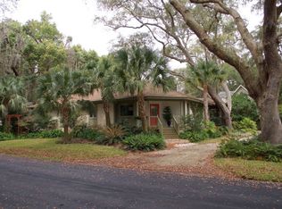 288 Wild Heron Rd, Saint Simons Island, GA 31522