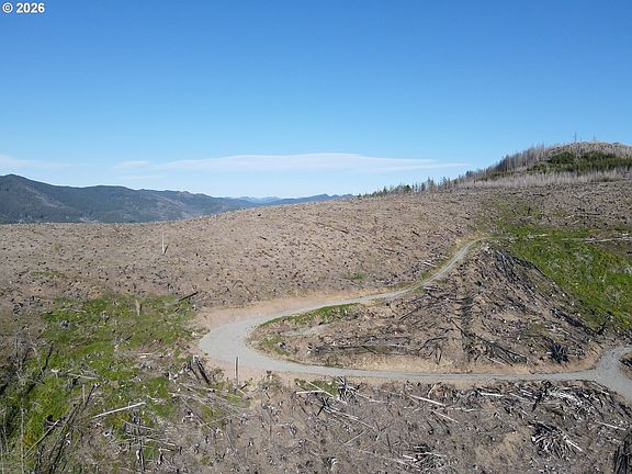 4th image of 2 Middle Horse Creek Rd