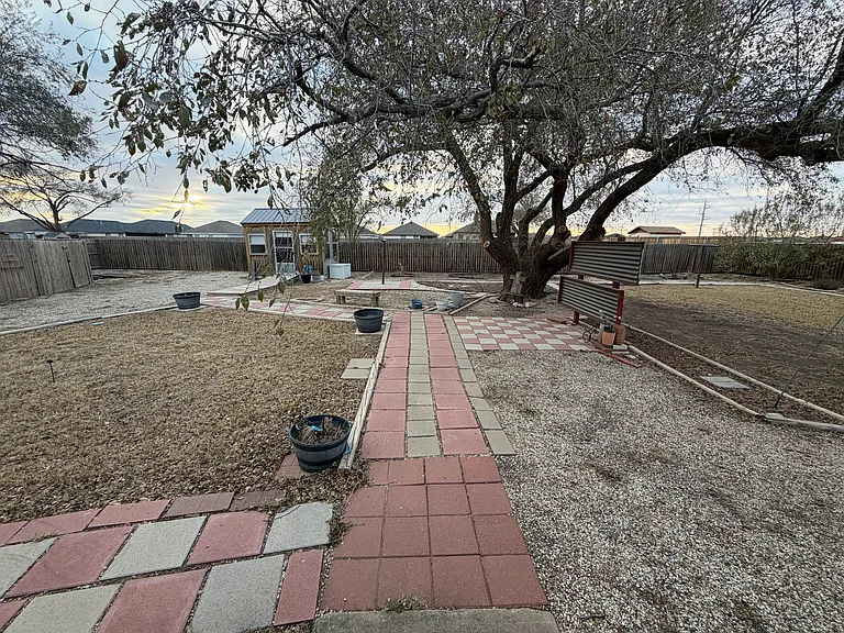 3408 Upland Ave — Photo 25