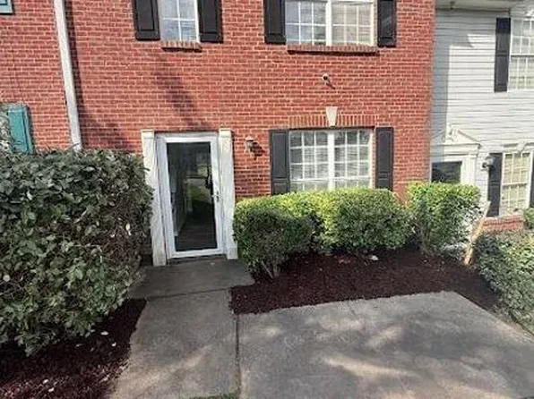 1314 Hollenbeck Ln, Riverdale, GA 30296