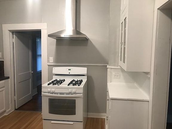 2nd image of 213 Yale Ave