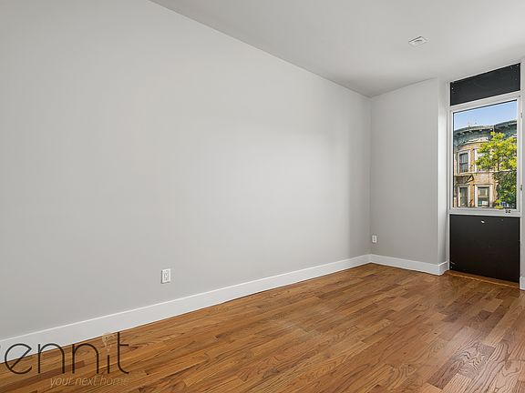 4th image of 1446 Bedford Ave #3A