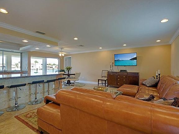 5th image of 2166 Louisa Dr