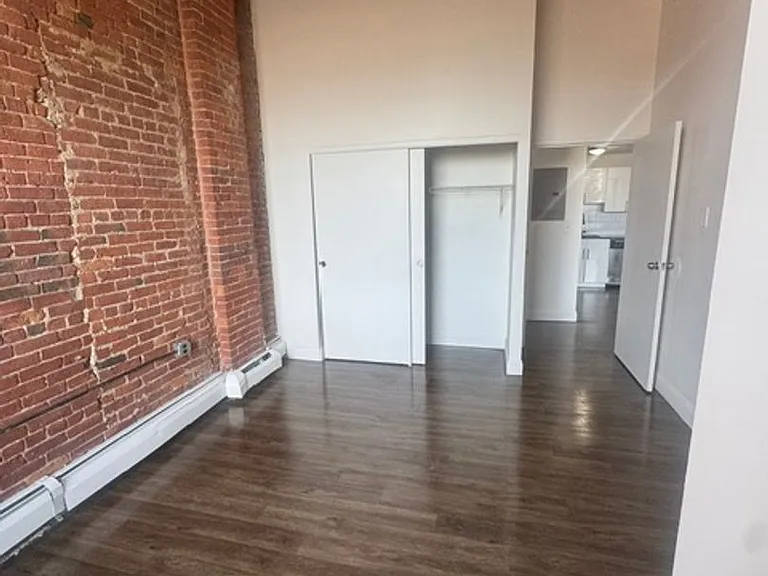 SilverBrick Lofts — Photo 35