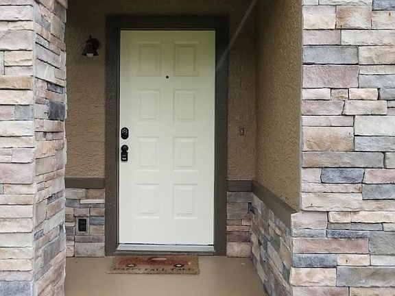 2nd image of 2985 Jacaranda Trl