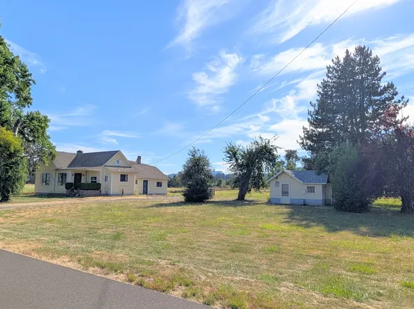 32153 Goddard Ln, Cottage Grove, OR 97424