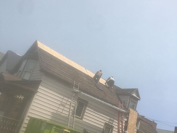 5th image of 229 Massachusetts Ave