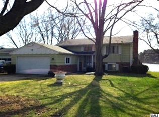 252 Lake Hills Dr, Concord, MI 49237