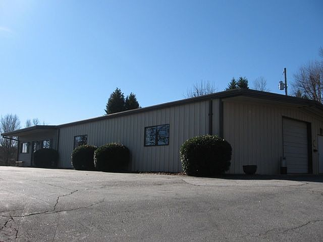 Highway 11 - Commercial Bldg.