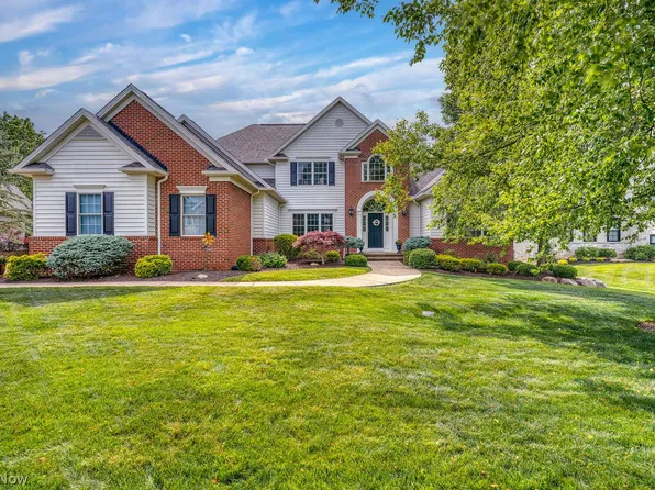 7444 Royal Portrush Dr, Solon, OH 44139