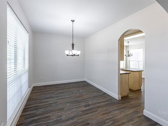 4th image of 2911 Ledgeside Ct