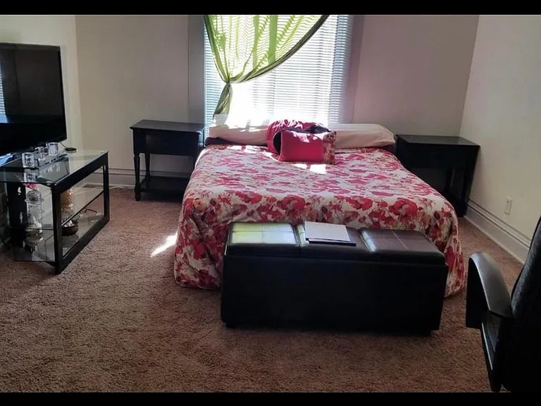 1125 Grand Ave — Photo 5