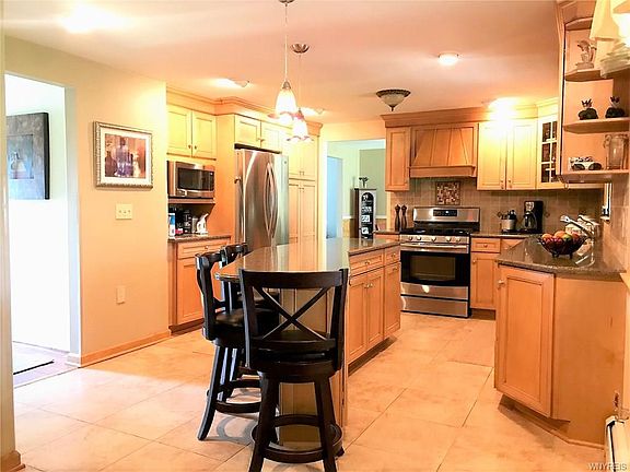 4th image of 331 Cottonwood Dr