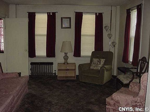 3rd image of 8 E Main St