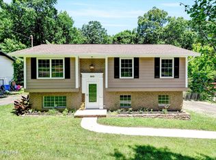 6613 NW Ellesmere Dr, Knoxville, TN 37921
